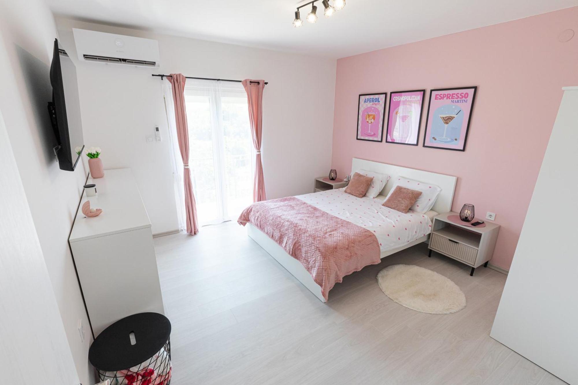 Elly's Empire Appartement